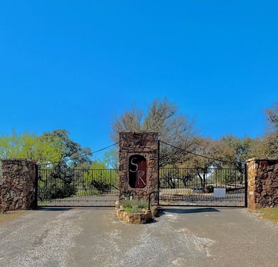 38 +/- acres in Sendero Ridge- horse ready, private & - photo 34