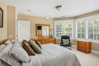 Perched on a private 2-acre waterfront lot in sought-after Plum - photo 35