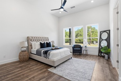 Discover the perfect blend of modern design, flexible living - photo 7