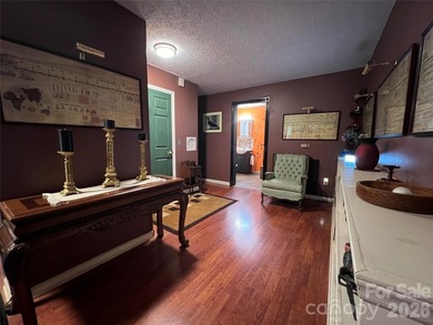 Looking for a big home with lots of space and storage? Here it - photo 38