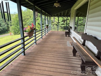 Looking for a big home with lots of space and storage? Here it - photo 46