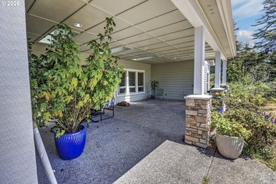 Quality and elegance to be found in this custom home built in - photo 9
