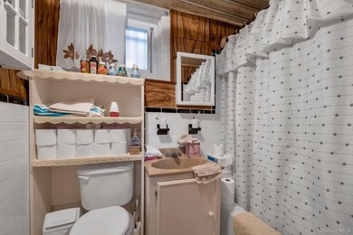 Brick detached 2-family home featuring a spacious 5-room - photo 7