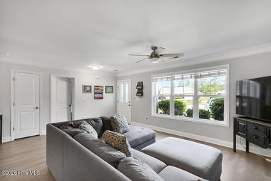 Easy living in Grayson Park with this one-level brick townhome - photo 7