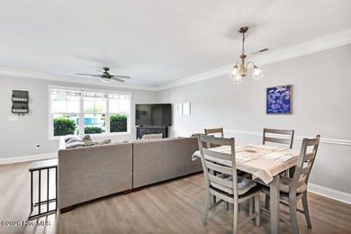 Easy living in Grayson Park with this one-level brick townhome - photo 9