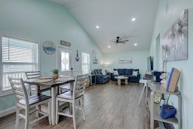 New fully furnished Coastal cottage stilt home in Holiday Beach - photo 11