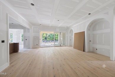 Crafted by Wagoner Homes, this extraordinary 5,032-square-foot - photo 11