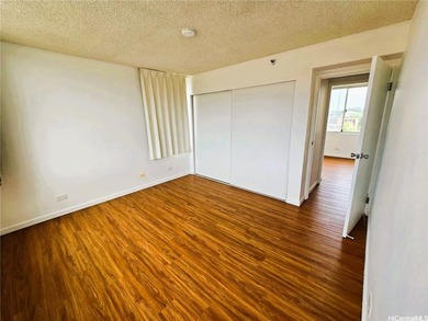Welcome to Ocean Vista Apartments! This well-maintained - photo 13