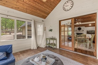 Experience the ultimate lakefront retreat on beautiful Fort - photo 15