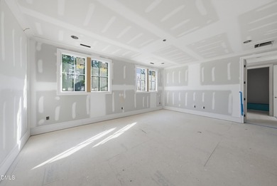Crafted by Wagoner Homes, this extraordinary 5,032-square-foot - photo 20