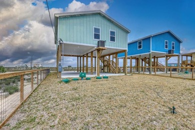 New fully furnished Coastal cottage stilt home in Holiday Beach - photo 26