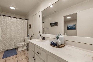 Experience the ultimate lakefront retreat on beautiful Fort - photo 30
