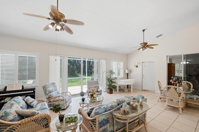 Welcome to this well-appointed single-story residence in Winding - photo 42