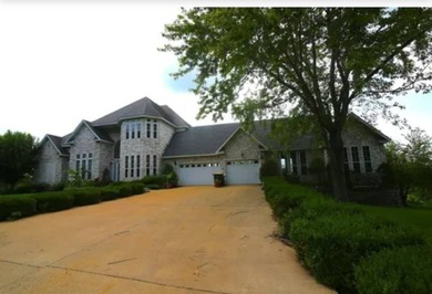 Lake Home For Sale in Doniphan, Missouri