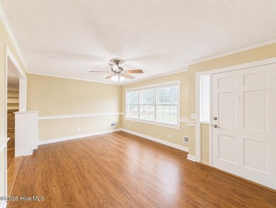 Charming 3-bedroom, 2-bath home located in the highly desirable - photo 5