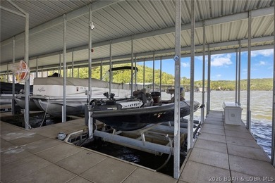MOTIVATED SELLERS!!! Experience lakefront living at its finest - photo 28