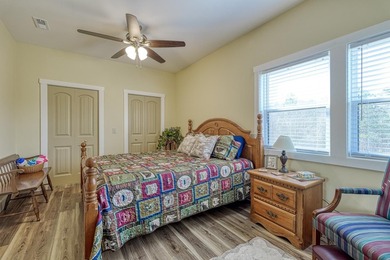 Welcome to this like new custom-built cottage where waterfront - photo 30