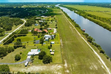 Welcome to this charming and inviting Mini-Ranch located in the - photo 47