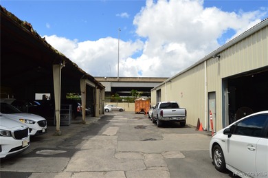 Located near Honolulu Internation Airport and the future rail - photo 11