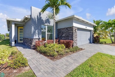 (private lake, pond, creek) Home For Sale in Port Saint Lucie Florida