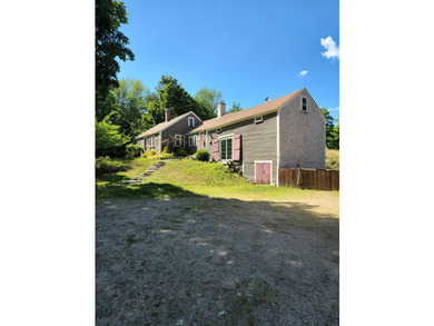 Charming Circa-1798 Farmhouse on 5 Picturesque Acres Step back - photo 3