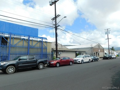 Located near Honolulu Internation Airport and the future rail - photo 15