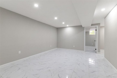 Welcome to 3321 Fish Avenue, Bronx, NY! This beautifully - photo 18