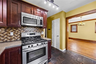 WELCOME to 24 Martinot Ave, where CLASSIC CHARM & CHARACTER meet - photo 20