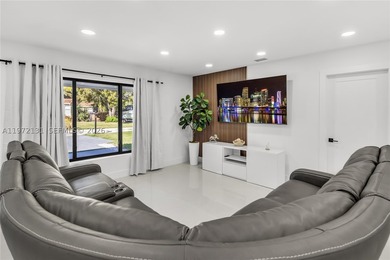 Fully remodeled 5-bedroom, 3-bathroom home ideally located in - photo 10