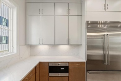 ** READY NOW - NEW CONSTRUCTION IN DOWNTOWN ALPHARETTA ** A+