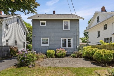WELCOME to 24 Martinot Ave, where CLASSIC CHARM & CHARACTER meet - photo 40