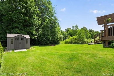 Welcome to 7067 Glenmeadow Court, where modern comfort, generous - photo 50