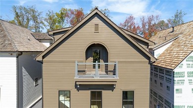 ** READY NOW - NEW CONSTRUCTION IN DOWNTOWN ALPHARETTA ** A+