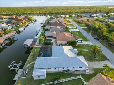 SAILBOAT LOT!! NO BRIDGES!! This canal home with seawall and - photo 1