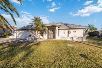 SAILBOAT LOT!! NO BRIDGES!! This canal home with seawall and - photo 3
