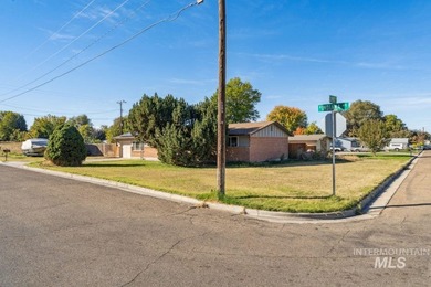 Welcome to Indiana Avenue. This charming brick home sits on a