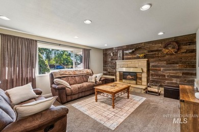 Welcome to Indiana Avenue. This charming brick home sits on a