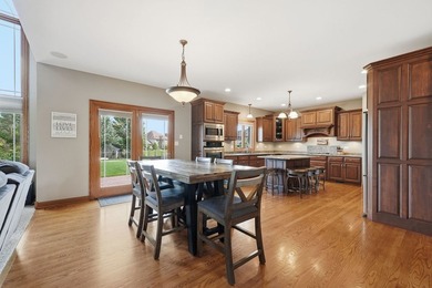 Welcome to your half-acre Sunset Lakes oasis! This custom-built - photo 14