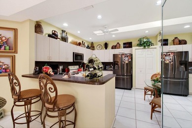 Beautifully maintained 2BR/2BA villa in the desirable Crystal - photo 17