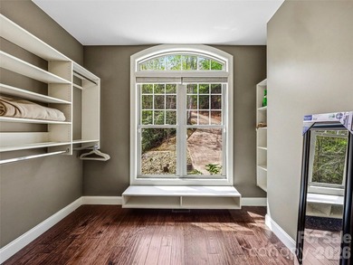 Builder's custom lakefront double lot retreat, showcasing - photo 22