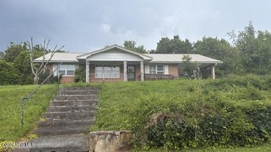 This charming home in Andrews NC is conveniently locate close to - photo 23
