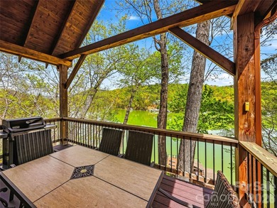Builder's custom lakefront double lot retreat, showcasing - photo 30