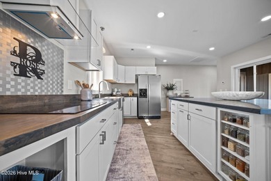 Welcome to waterfront living at its finest on the stunning - photo 30