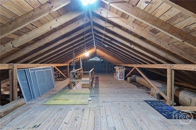 New Roof! A charming colonial two-story featuring Savannah Grey - photo 32