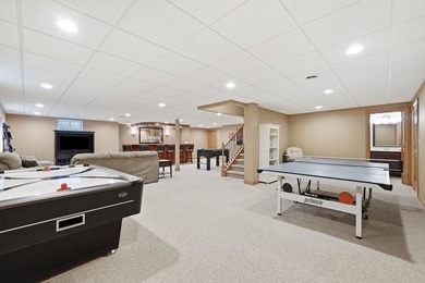 Welcome to your half-acre Sunset Lakes oasis! This custom-built - photo 37
