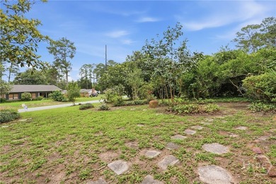 New Roof! A charming colonial two-story featuring Savannah Grey - photo 39