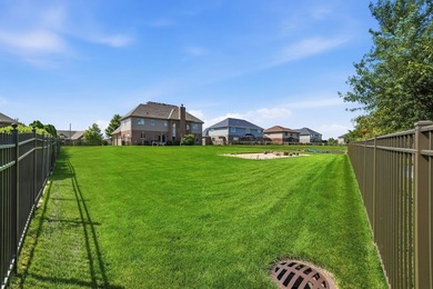 Welcome to your half-acre Sunset Lakes oasis! This custom-built - photo 40