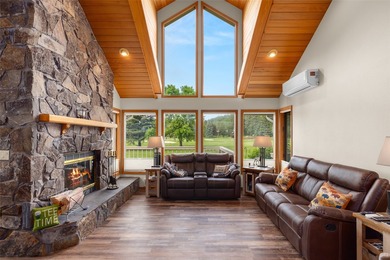 Bright and immaculate end-unit townhome at Eagle Bend, offering - photo 6
