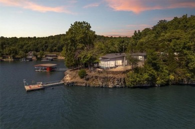 Lake of the Ozarks Home For Sale in Gravois Mills Missouri