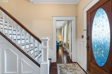 NEW PRICE, MOTIVATED SELLER!! Beautifully updated Victorian home - photo 5